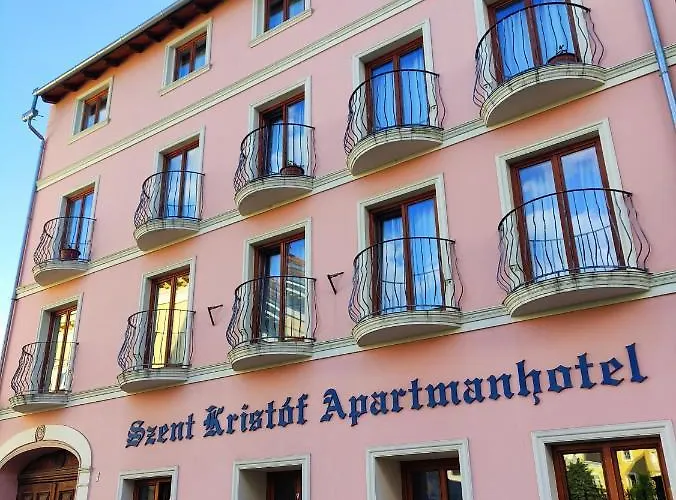 Szent Kristof アパートホテル ザラエゲルセグ